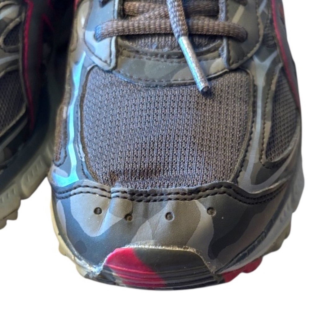 ASICS Women’s Charcoal and Crimson Athletic Shoes - Picture 7 of 13